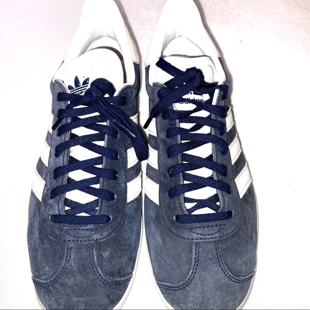 Adidas Gazelle Navy blue sneakers